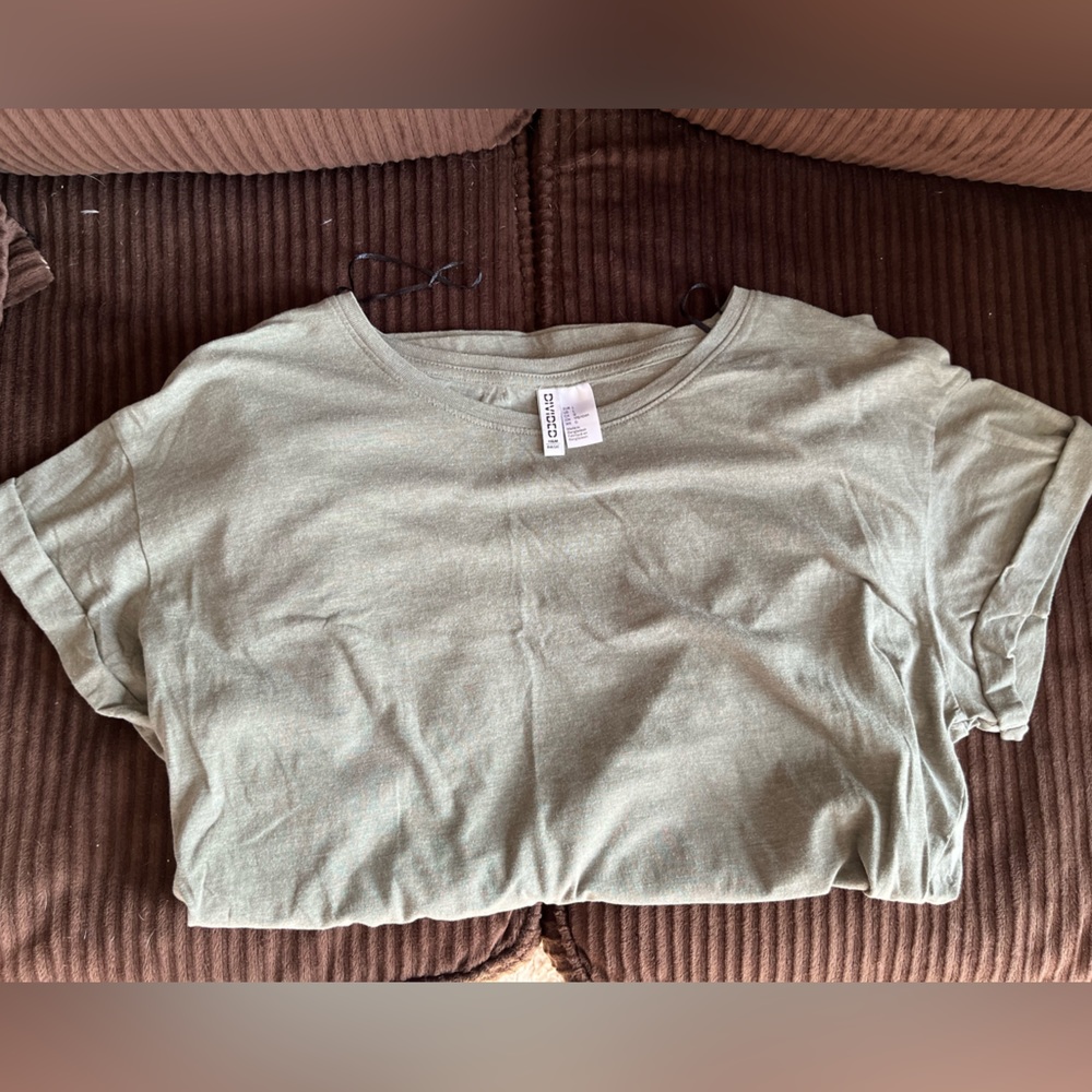 Divided green tshirt dress